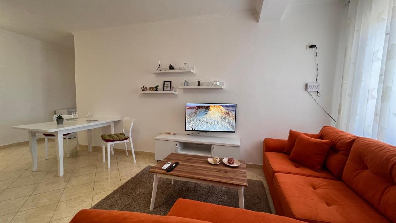 Danny Apartment Durrës Esterno foto